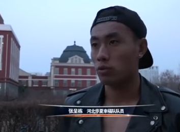 人次破亿 《飞驰人生3》领跑2026-02-22 春节档预售破2亿 背后超50家影企谁会笑到最后？
